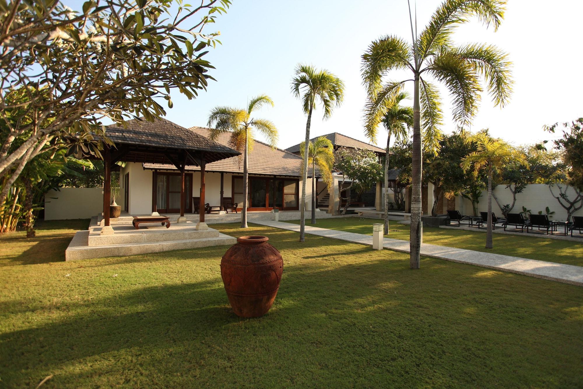 Hotel The Wangsa Benoa Nusa Dua  Exterior foto